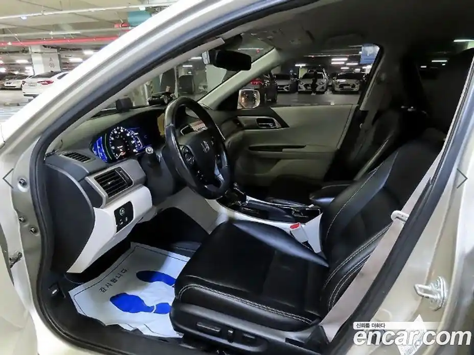 Honda Accord 2014 2.0 гидро в Москве № 767498, фото 6