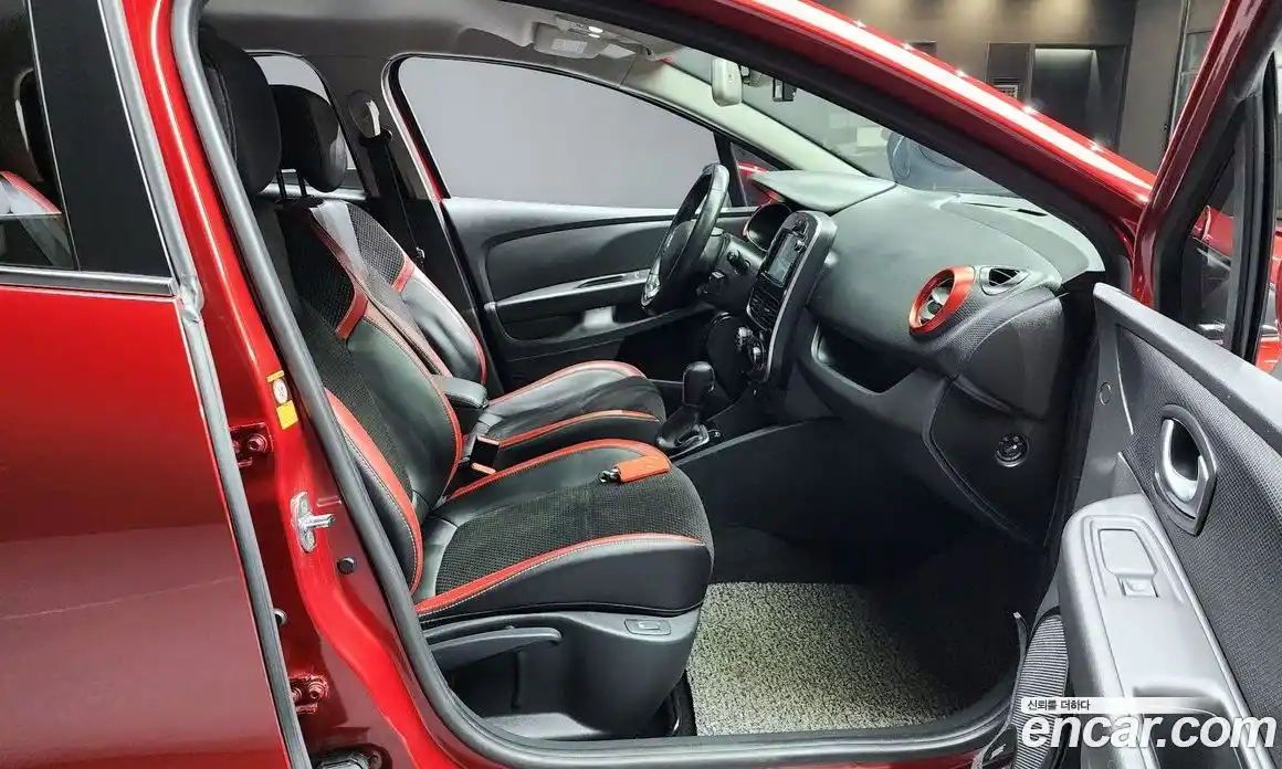 Renault Cilo 2018 1.5 гидро в Москве № 106934, фото 10