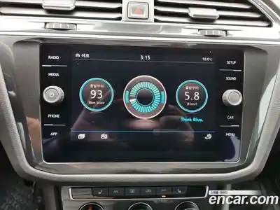 Volkswagen Tiguan 2018 2.0 гидро в Москве № 1251546, миниатюра 11