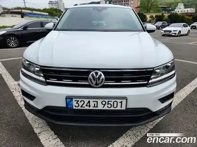 Volkswagen Tiguan 2018 2.0 гидро в Москве № 1251546, миниатюра 2