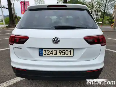 Volkswagen Tiguan 2018 2.0 гидро в Москве № 1251546, миниатюра 4