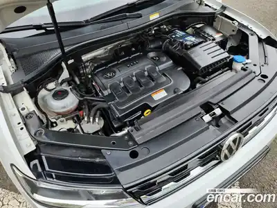Volkswagen Tiguan 2018 2.0 гидро в Москве № 1251546, миниатюра 5