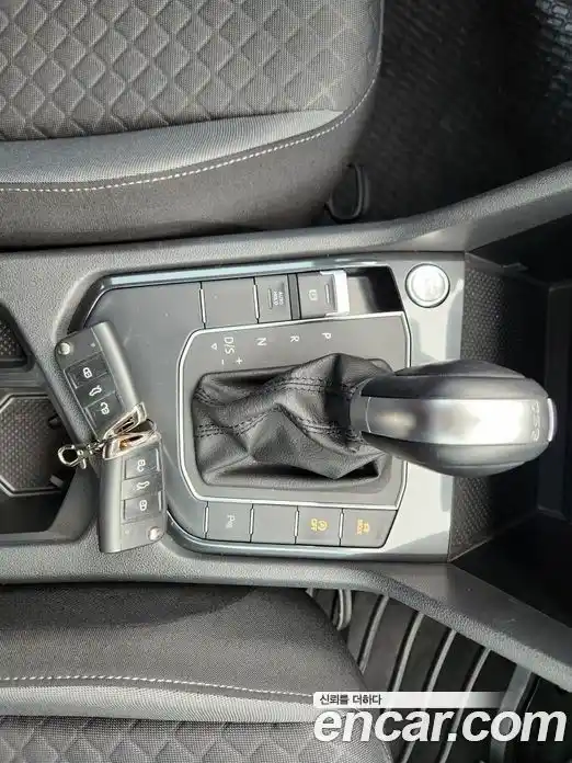 Volkswagen Tiguan 2018 2.0 гидро в Москве № 1251546, фото 10