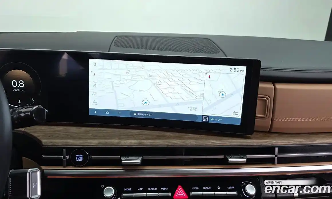 Hyundai Santa Fe 2024 2.5 гидро в Москве № 1537461, фото 15