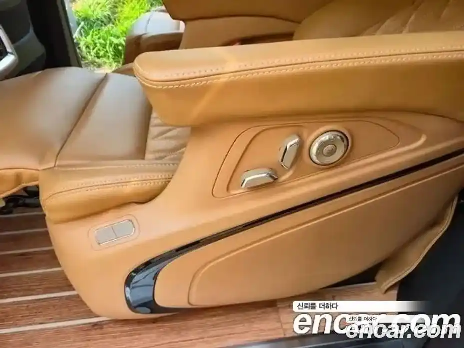 Kia Canival 2023 3.5 гидро в Москве № 1538106, фото 4