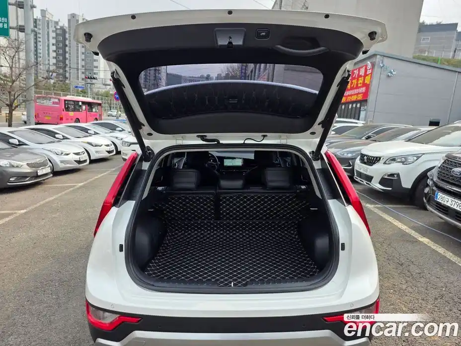 Kia Niro 2023 1.6 гидро в Москве № 1538760, фото 13