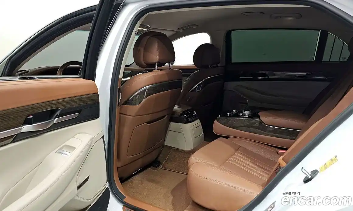 Genesis G90 2019 3.3 гидро в Москве № 1539324, фото 11