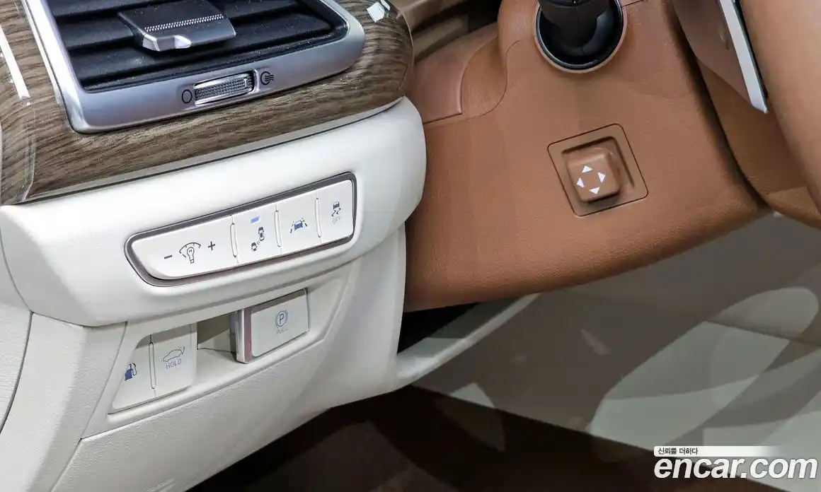 Genesis G90 2019 3.3 гидро в Москве № 1539324, фото 15