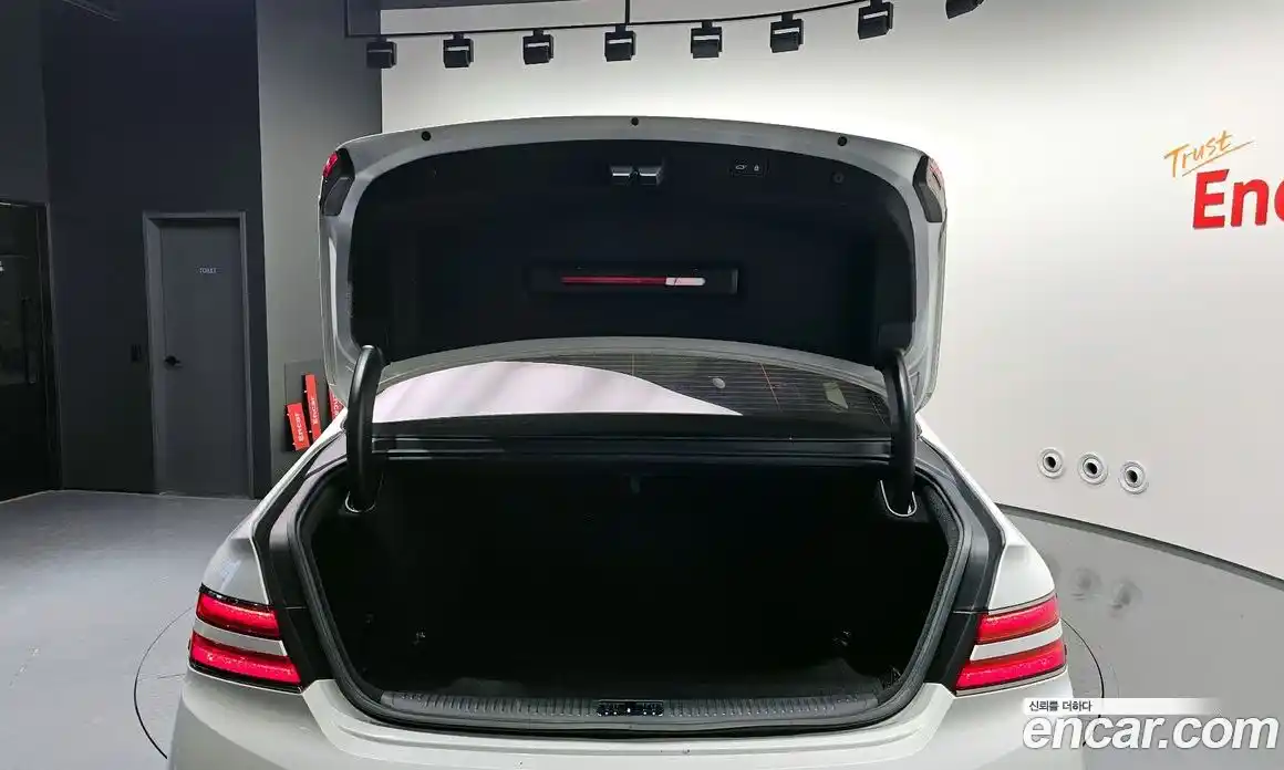 Genesis G90 2019 3.3 гидро в Москве № 1539324, фото 20