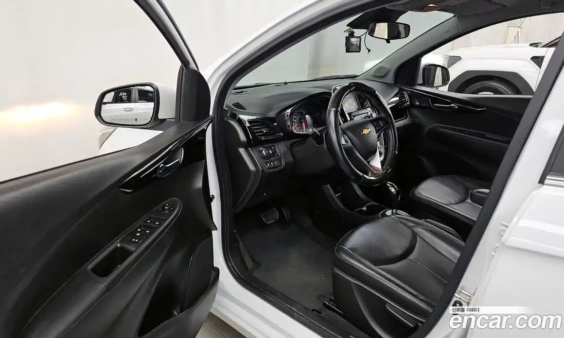 Chevrolet Spark 2017 1.0 гидро в Москве № 1541561, фото 10