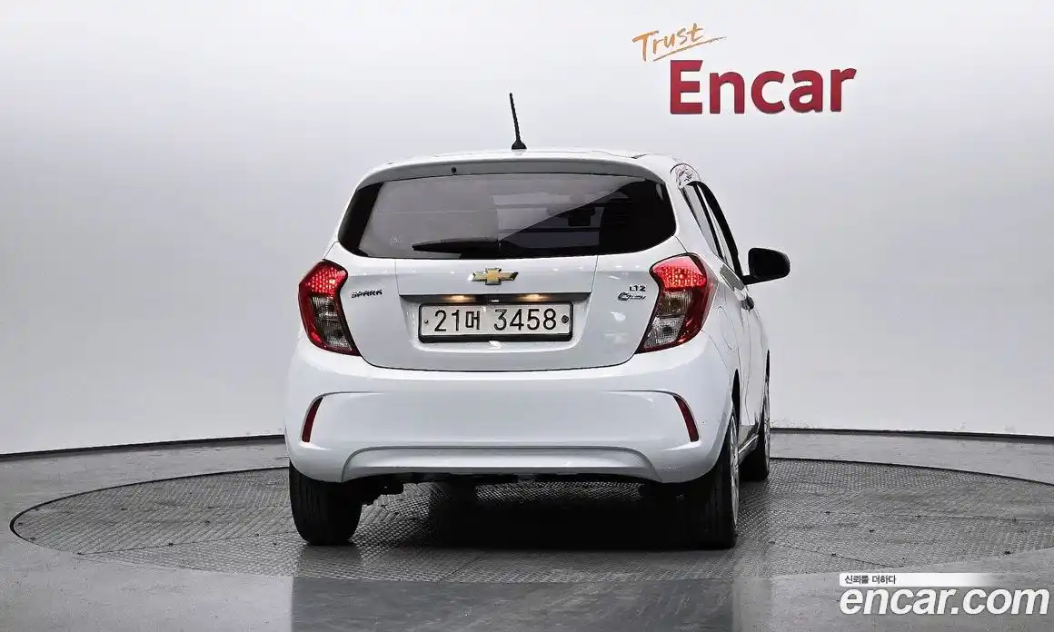 Chevrolet Spark 2017 1.0 гидро в Москве, фото 4