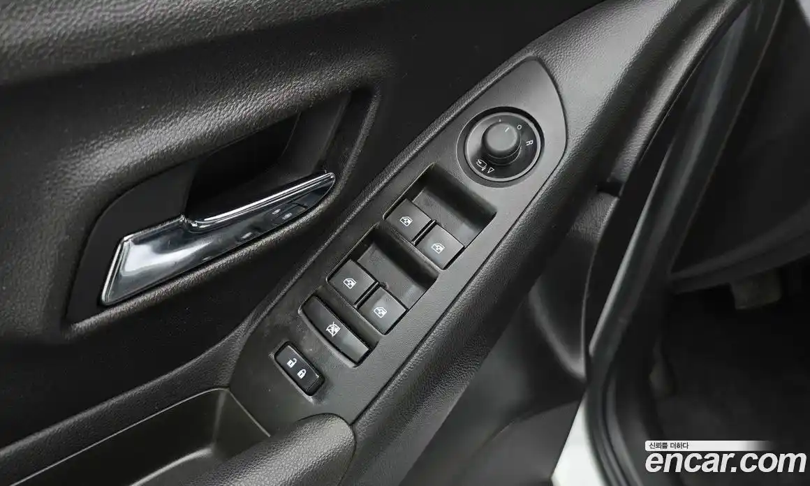 Chevrolet Trax 2016 1.4 гидро в Москве № 1542024, фото 14