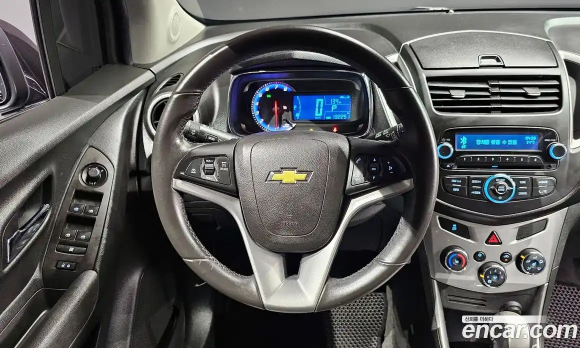 Chevrolet Trax 2016 1.4 гидро в Москве № 1542184, фото 13