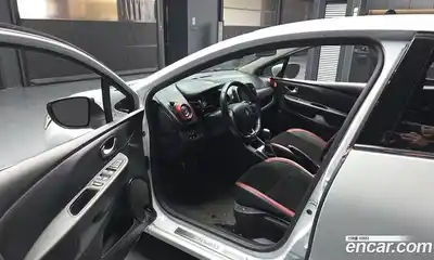 Renault Cilo 2018 1.5 гидро в Москве № 1542802, миниатюра 10