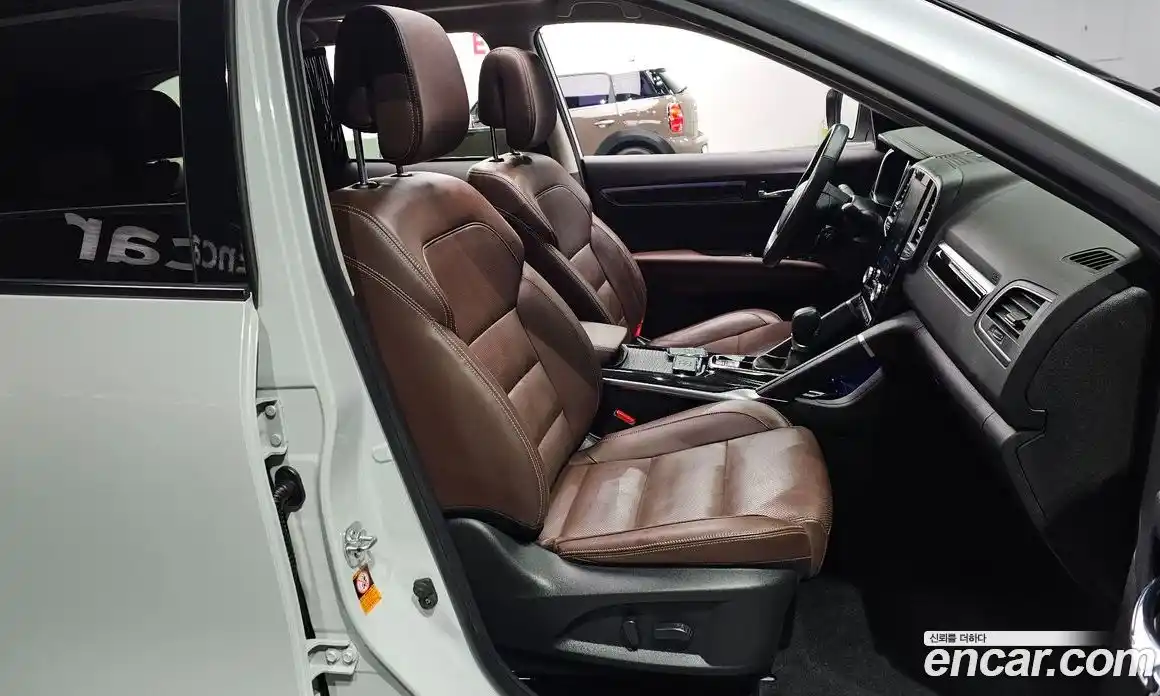 Renault QM6 2017 2.0 гидро в Москве № 1543066, фото 10