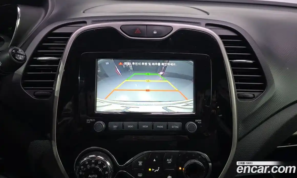 Renault QM3 2016 1.5 гидро в Москве № 1543222, фото 18