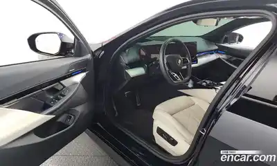 BMW 5-Series 2024 2.0 гидро в Москве № 1544029, миниатюра 10