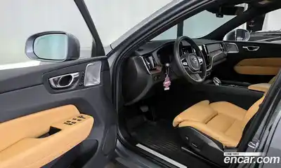 Volvo XC60 2021 2.0 гидро в Москве № 1546784, миниатюра 10