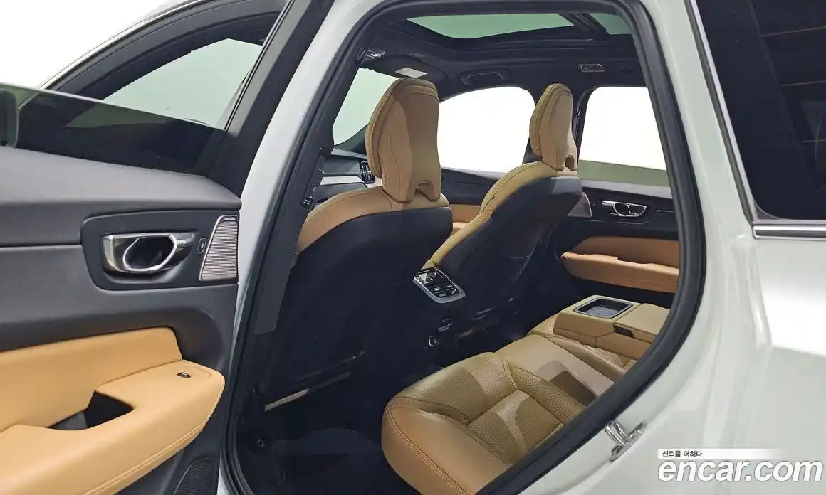 Volvo XC60 2019 2.0 гидро в Москве № 1546865, фото 12
