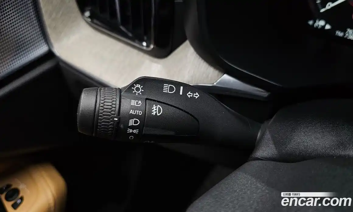 Volvo XC60 2018 2.0 гидро в Москве № 1546885, фото 18