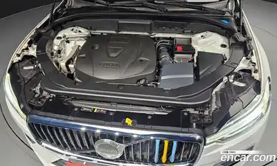 Volvo XC60 2018 2.0 гидро в Москве № 1546885, миниатюра 6