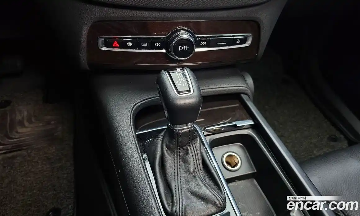 Volvo XC90 2016 2.0 гидро в Москве № 1546902, фото 9