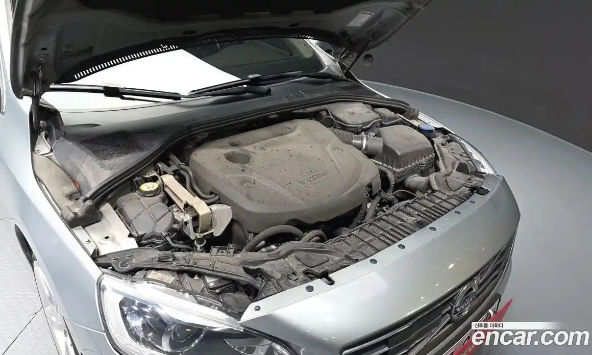 Volvo S60 2017 2.0 гидро в Москве № 1546984, фото 6