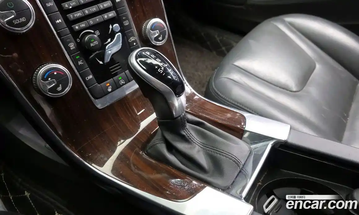 Volvo S60 2017 2.0 гидро в Москве № 1546984, фото 9