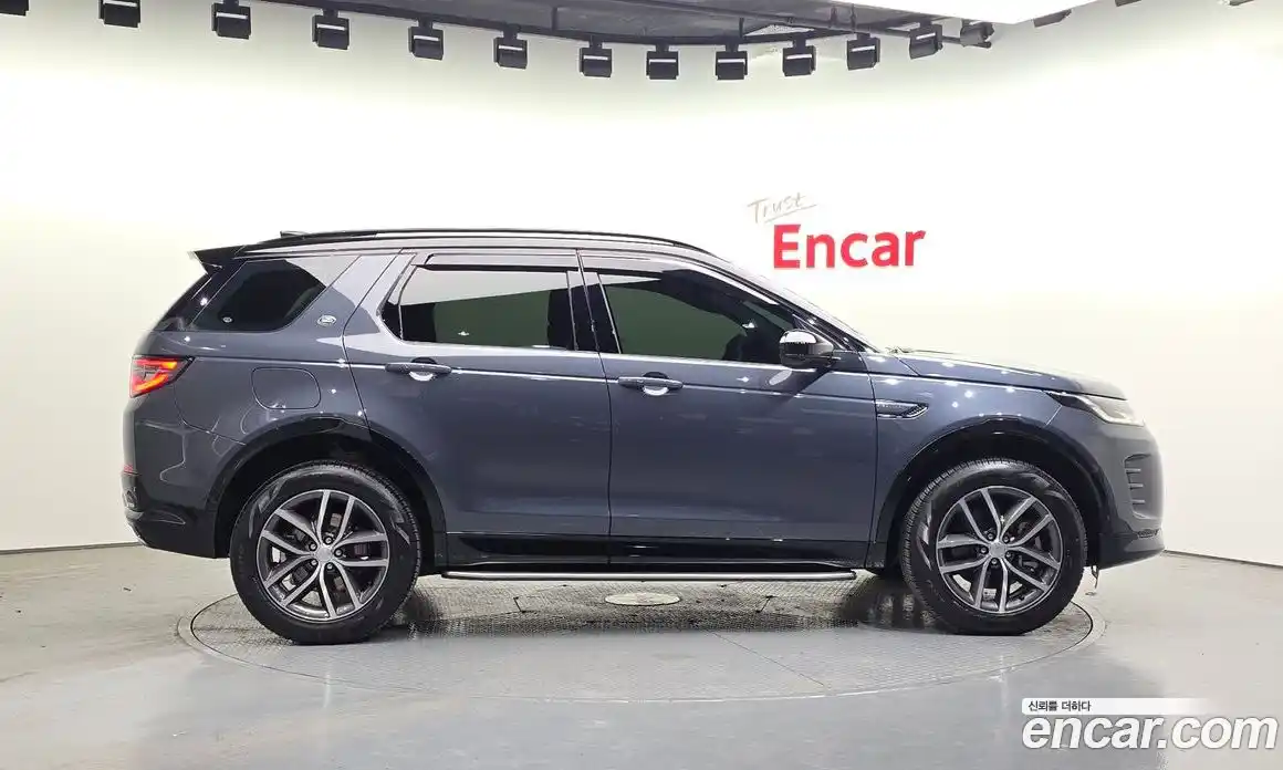 Land Rover Discovery Sport 2025 2.0 гидро в Москве № 1547463, фото 6
