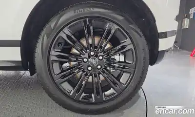 Land Rover Range-Rover Evoque 2025 2.0 гидро в Москве № 1547465, миниатюра 9