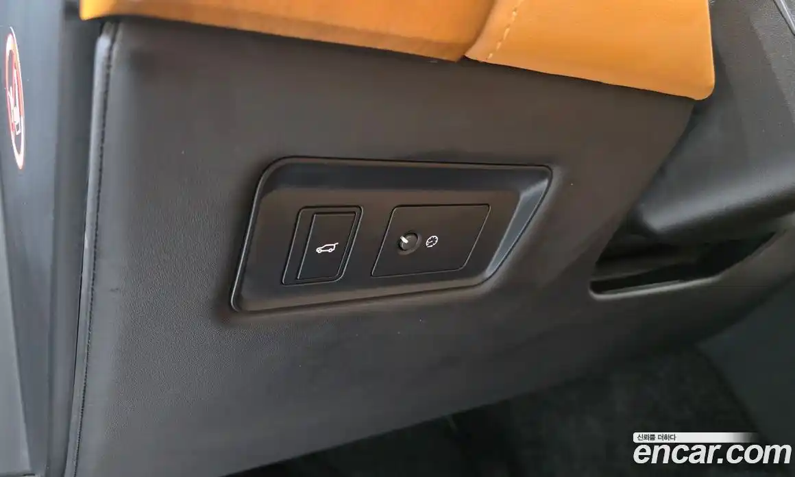Land Rover Range-Rover 2019 4.4 гидро в Москве № 1547739, фото 14