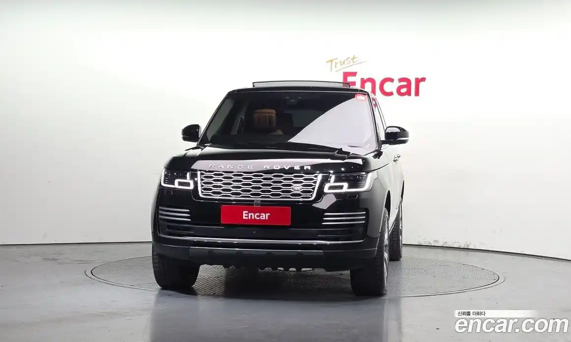Land Rover Range-Rover 2019 4.4 гидро в Москве № 1547739, фото 3