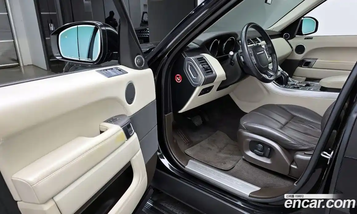 Land Rover Range-Rover Sport 2016 3.0 гидро в Москве № 1547748, фото 10