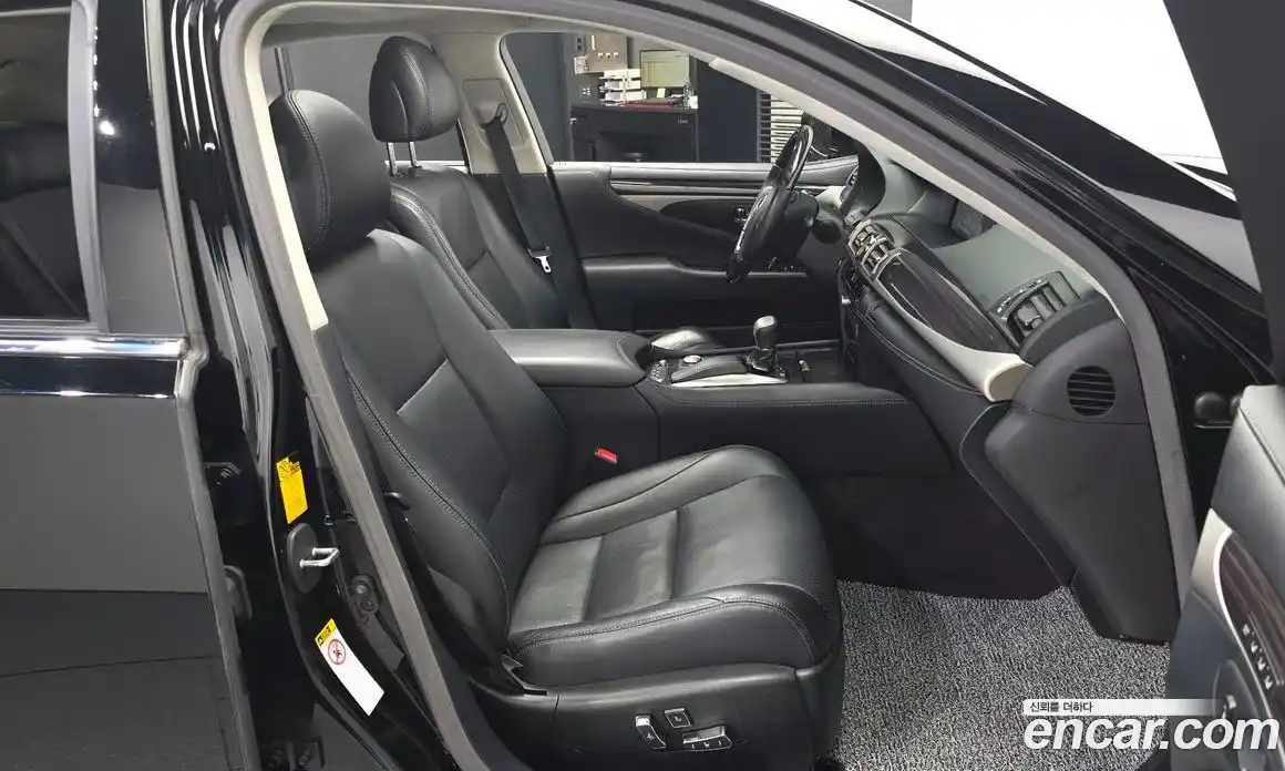 Lexus LS 2014 4.6 гидро в Москве № 1548882, фото 11