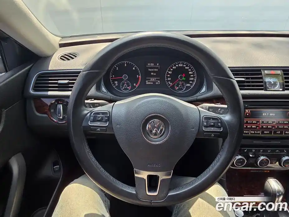 Volkswagen Passat 2013 2.0 гидро в Москве № 1549569, фото 13