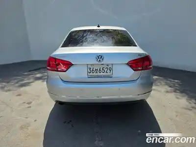 Volkswagen Passat 2013 2.0 гидро в Москве № 1549569, миниатюра 3