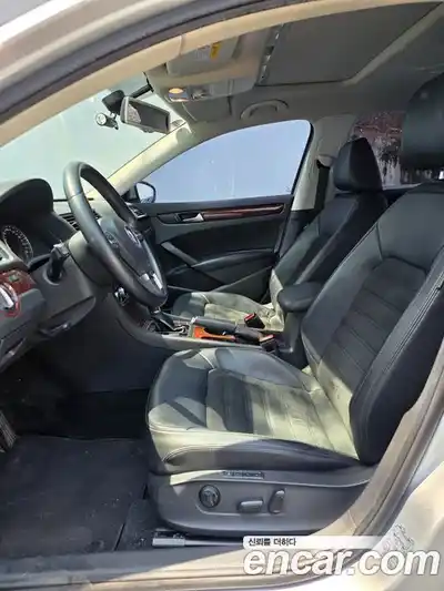 Volkswagen Passat 2013 2.0 гидро в Москве № 1549569, миниатюра 10