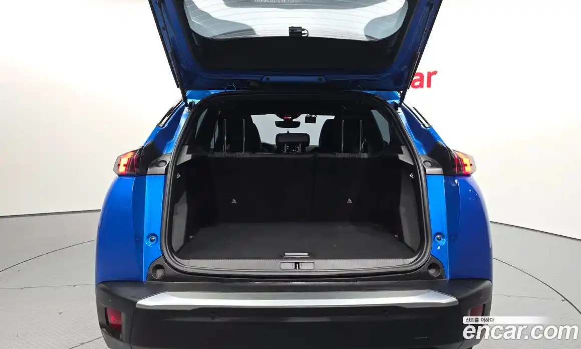 Peugeot 2008 2022 0.1 гидро в Москве № 1551124, фото 20