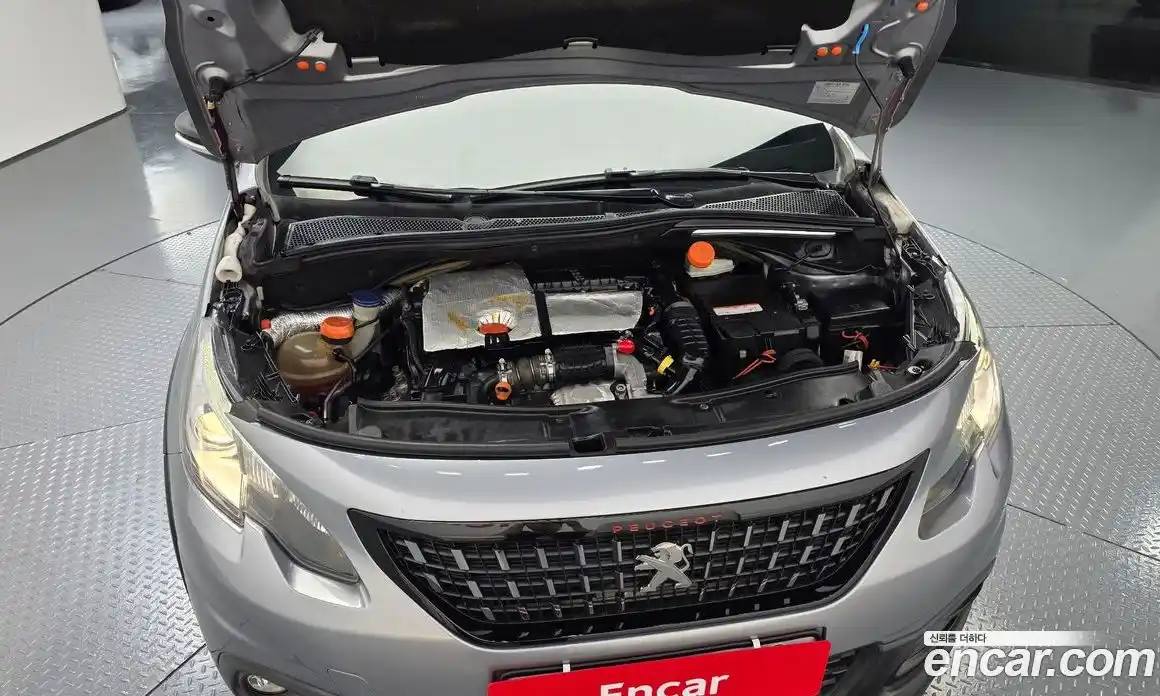 Peugeot 2008 2017 1.6 гидро в Москве № 1551151, фото 6