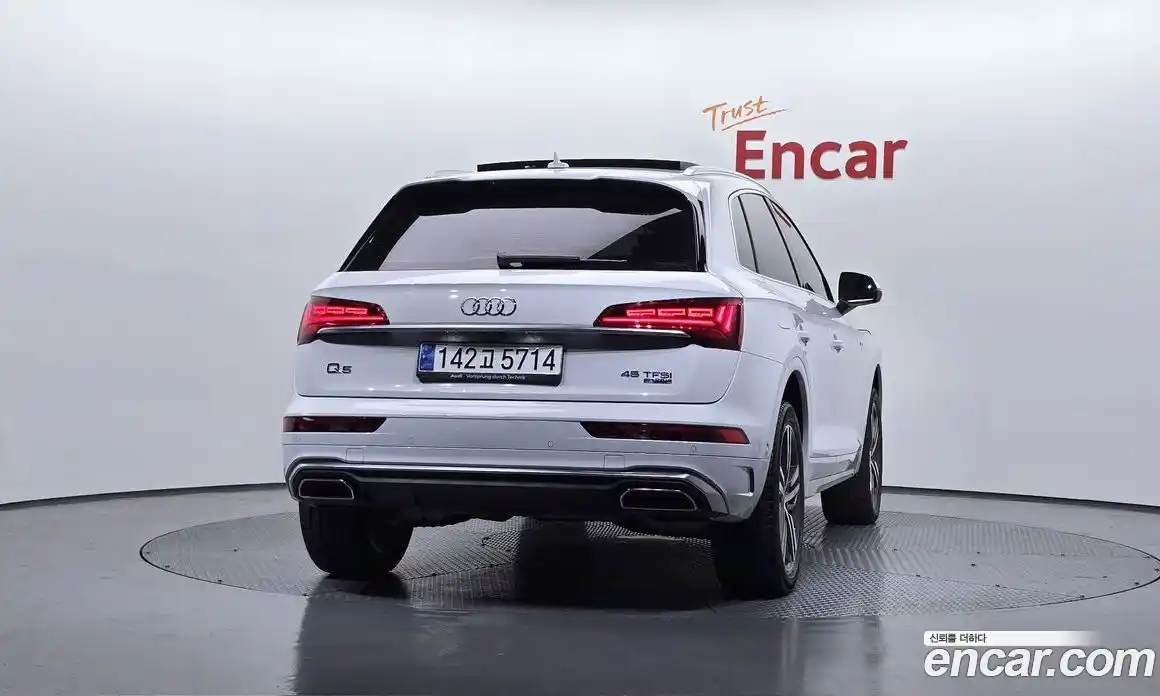Audi Q5 2023 2.0 гидро в Москве № 162401, фото 4