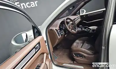 Porsche Cayenne 2023 3.0 гидро в Москве № 165269, миниатюра 10