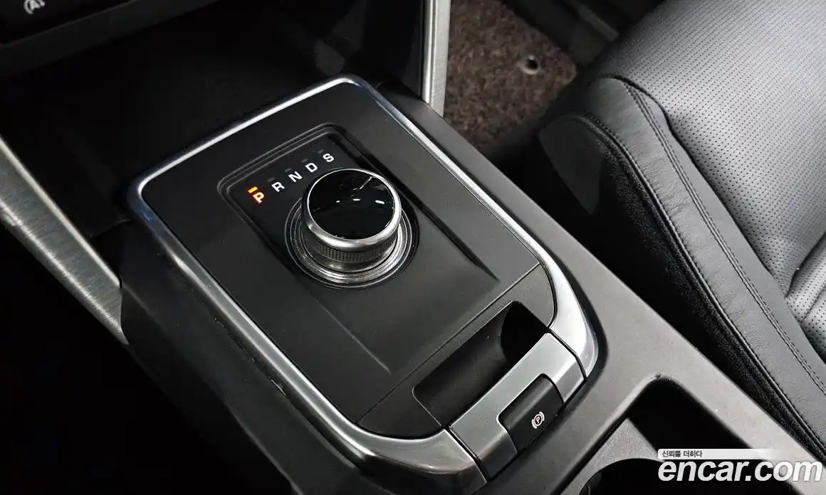 Land Rover Discovery Sport 2017 2.0 гидро в Москве № 166251, фото 9