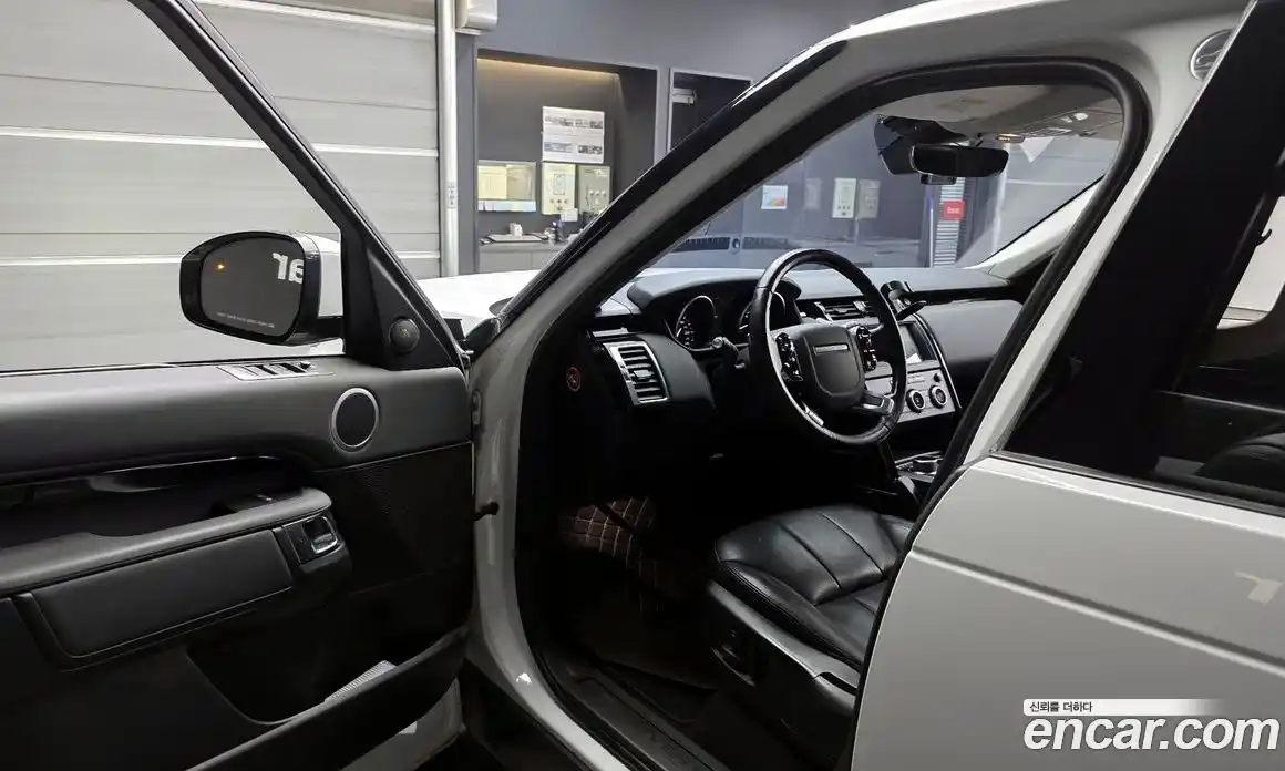 Land Rover Discovery 2019 3.0 гидро в Москве № 166299, фото 10