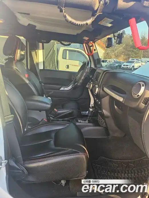 Jeep Wrangler 2015 2.8 гидро в Москве № 170090, фото 7