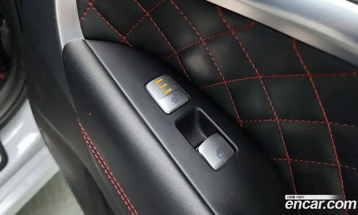 Genesis G70 2019 2.0 гидро в Москве № 18258, фото 19