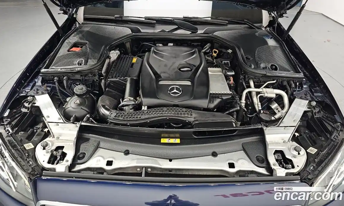 Mercedes-Benz E-Class 2018 2.0 гидро в Москве № 208944, фото 6