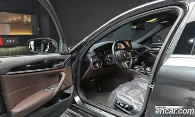 BMW 5-Series 2022 2.0 гидро в Москве № 211337, миниатюра 10