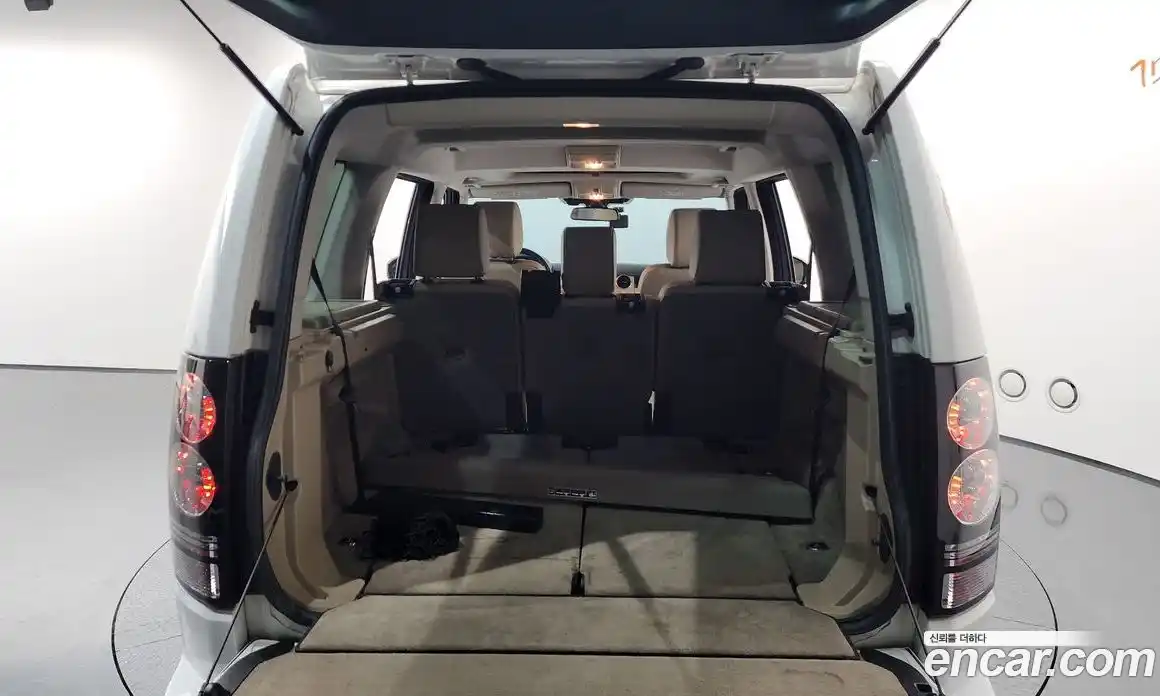 Land Rover Discovery 2016 3.0 гидро в Москве № 213534, фото 20