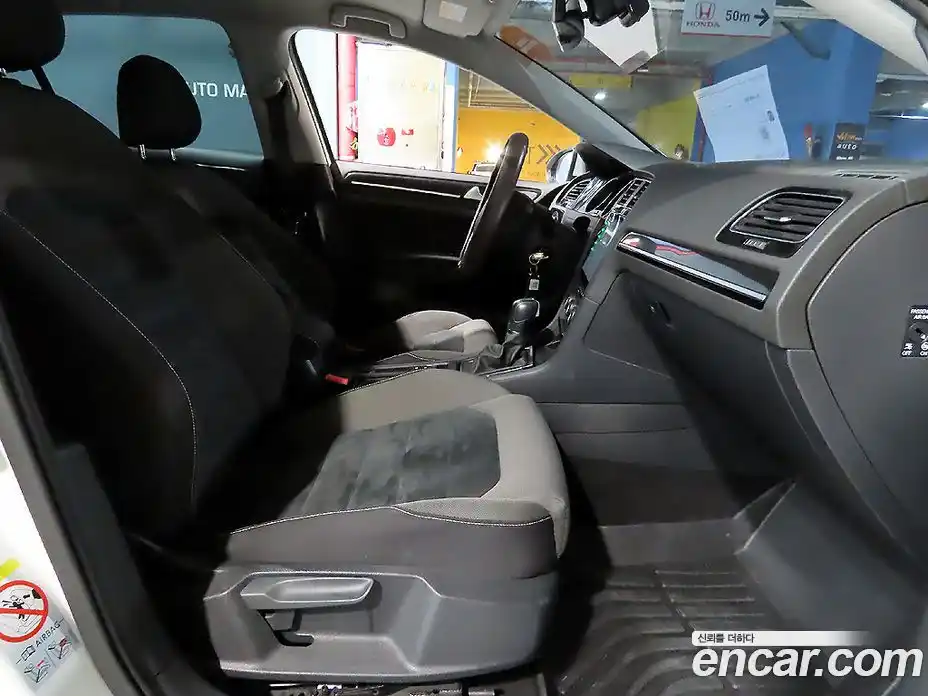 Volkswagen Golf 2014 1.4 гидро в Москве № 215160, фото 13