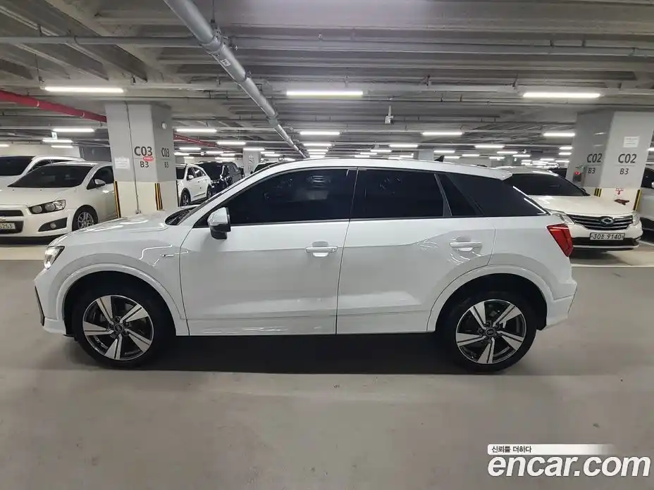 Audi Q2 2023 2.0 гидро в Москве № 220392, фото 4